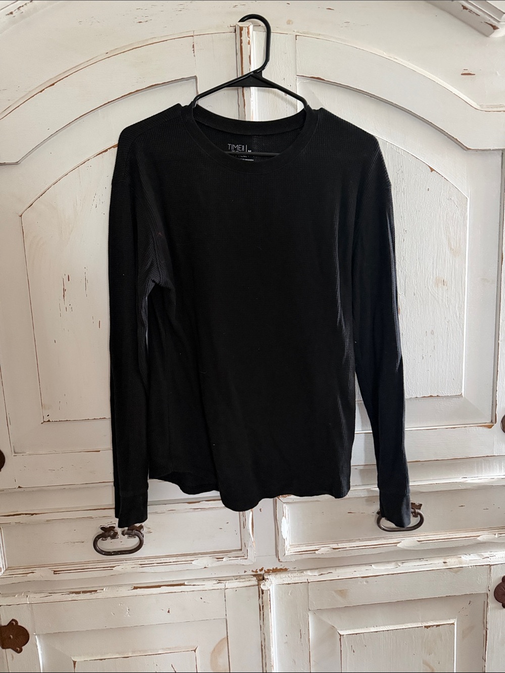 Time and tru women’s Black Long-Sleeve Waffle Thermal Tee